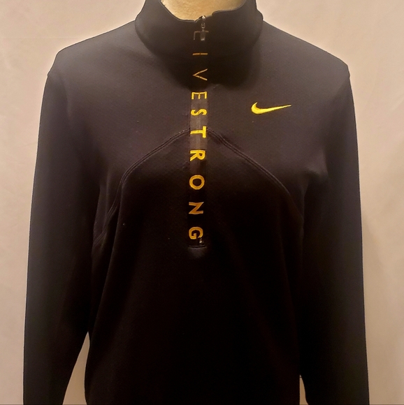 Nike Sweater - Picture 2 of 8